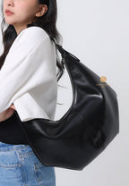 MOSSY HOBO BAG leather black