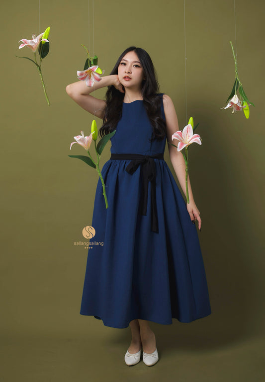 [MADE] Long Strap Dress Navy