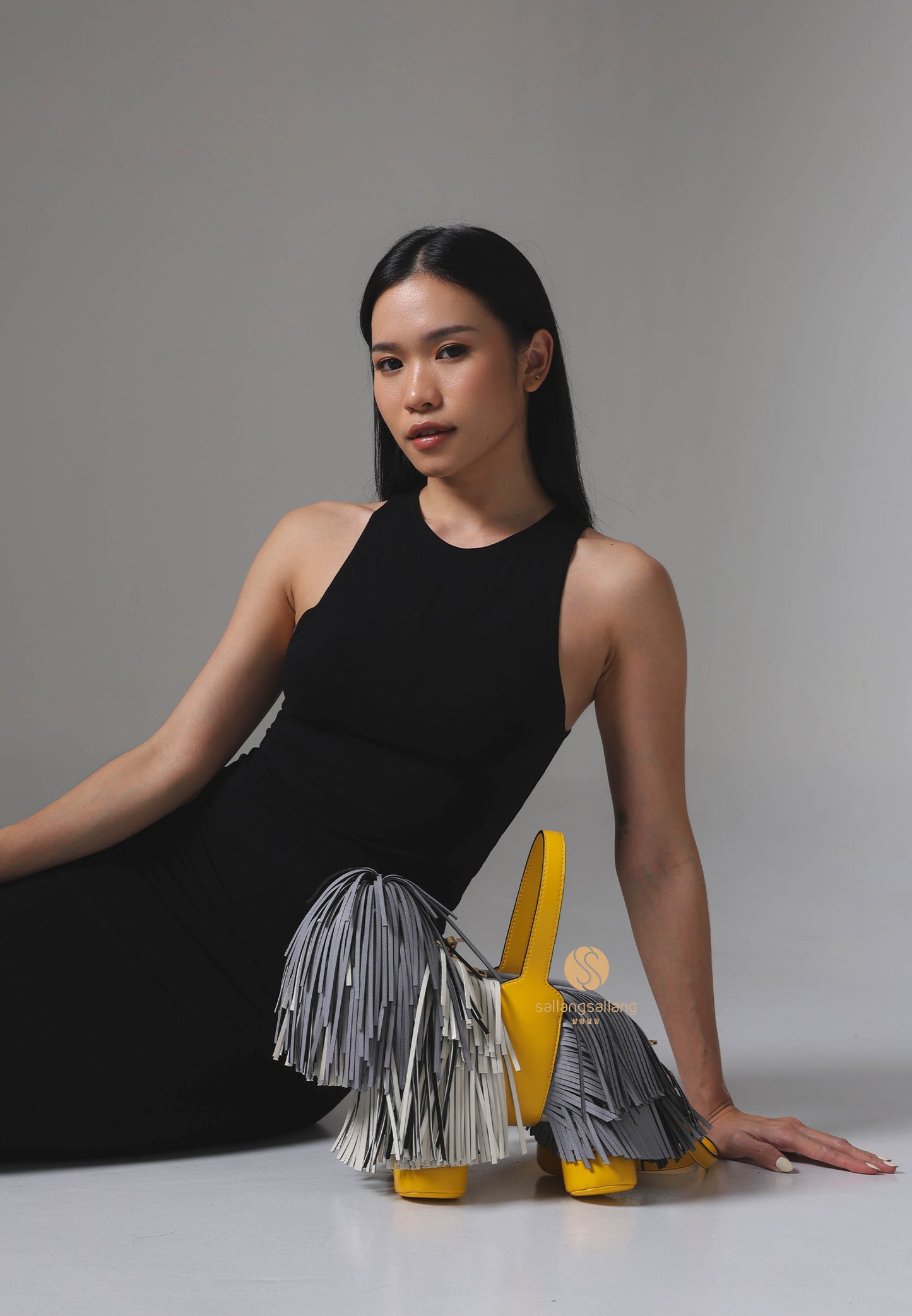 Nita Puppy Shape Handbag - Gray