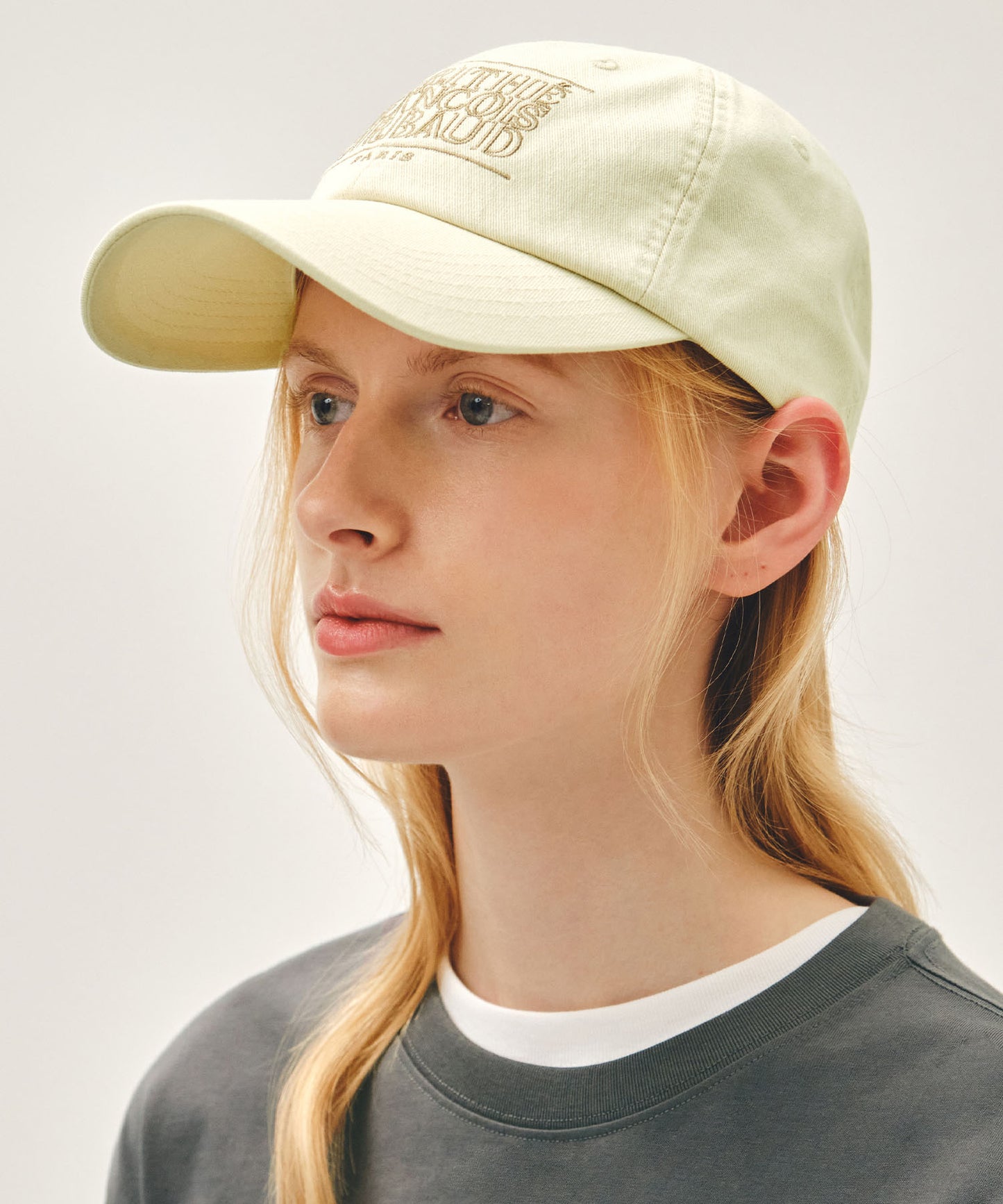 OUTLINE CLASSIC LOGO CAP ivory