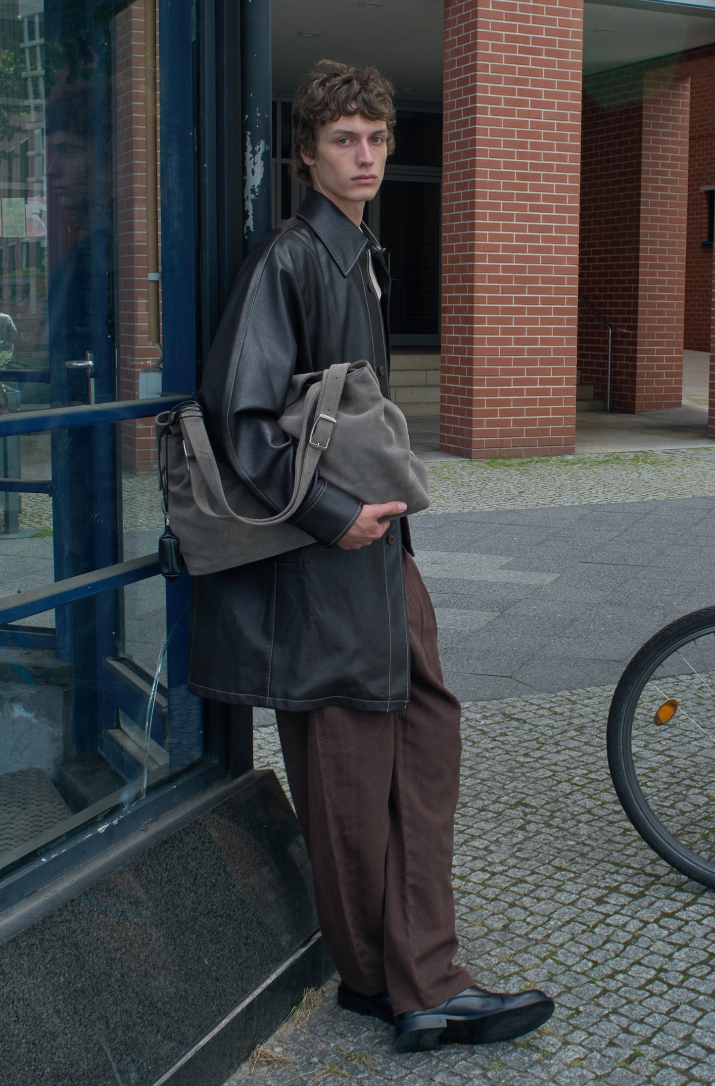 PAVE FRAME CASE matte black