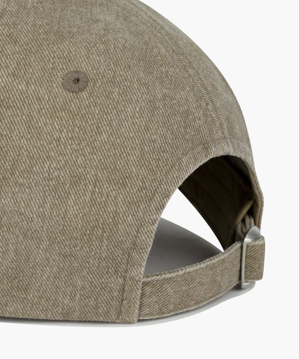 PIGMENT SMALL CLASSIC LOGO CAP brown