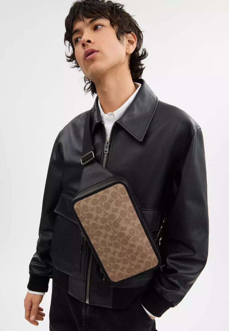 Sullivan Pack In Signature Canvas QB Tan Black