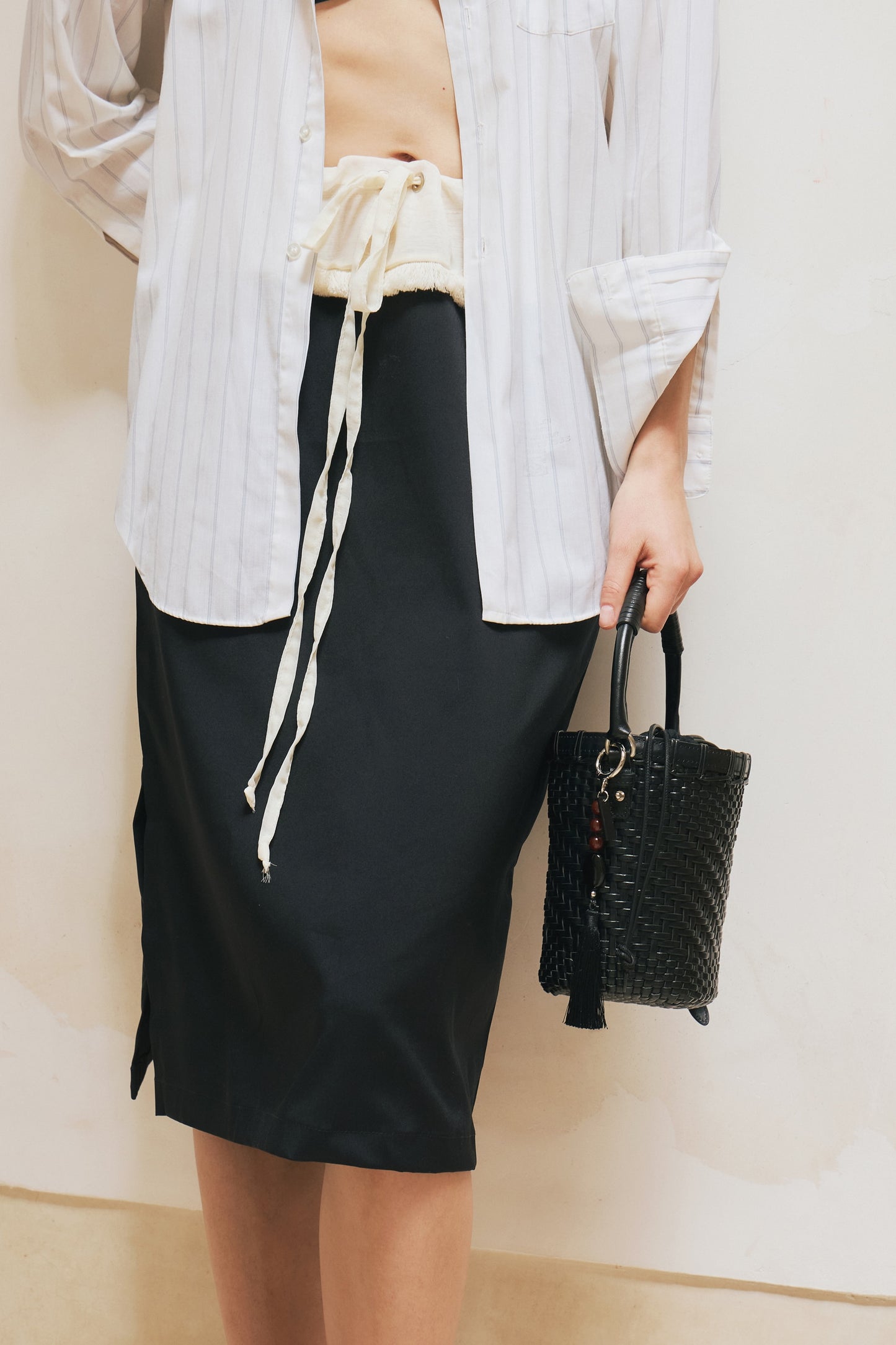 TASSEL CHARM soft black