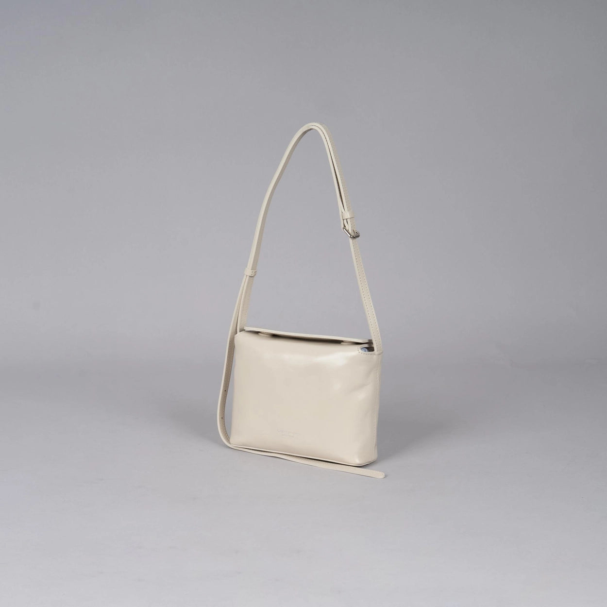 TV Bag Ivory