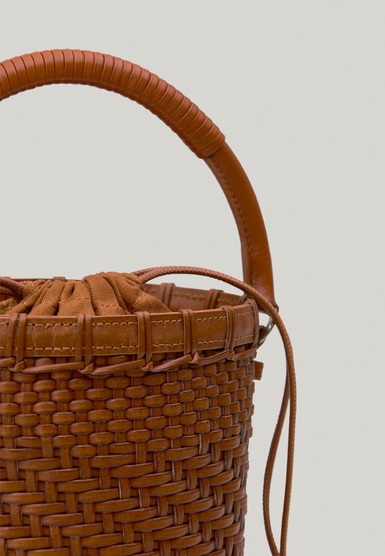 TWIG BASKET TOTE BAG dried tan