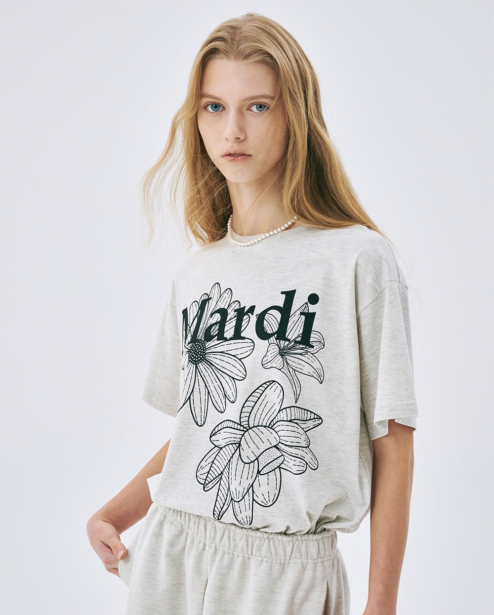 Tshirt TRIPLE FLOWER Oatmeal Black