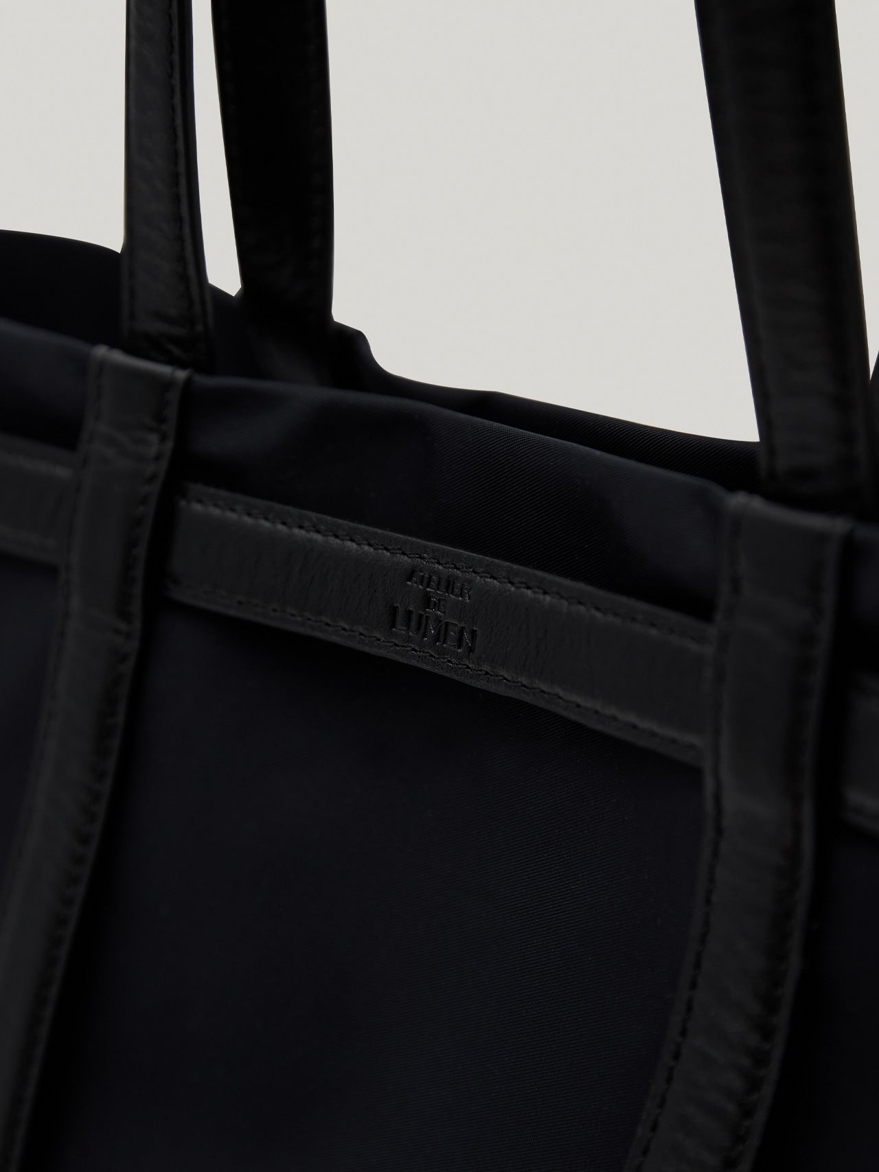 VOYAGE SHOPPER BAG indigo black