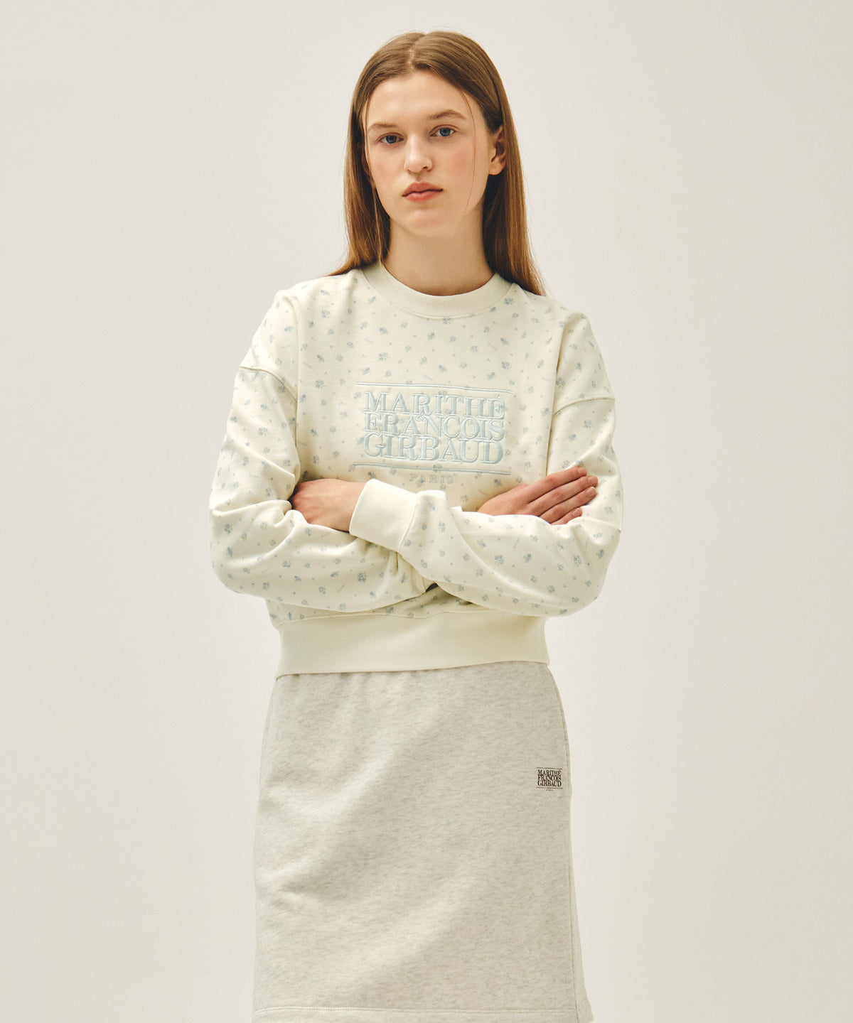 W CLASSIC LOGO CROP SWEATSHIRT flower