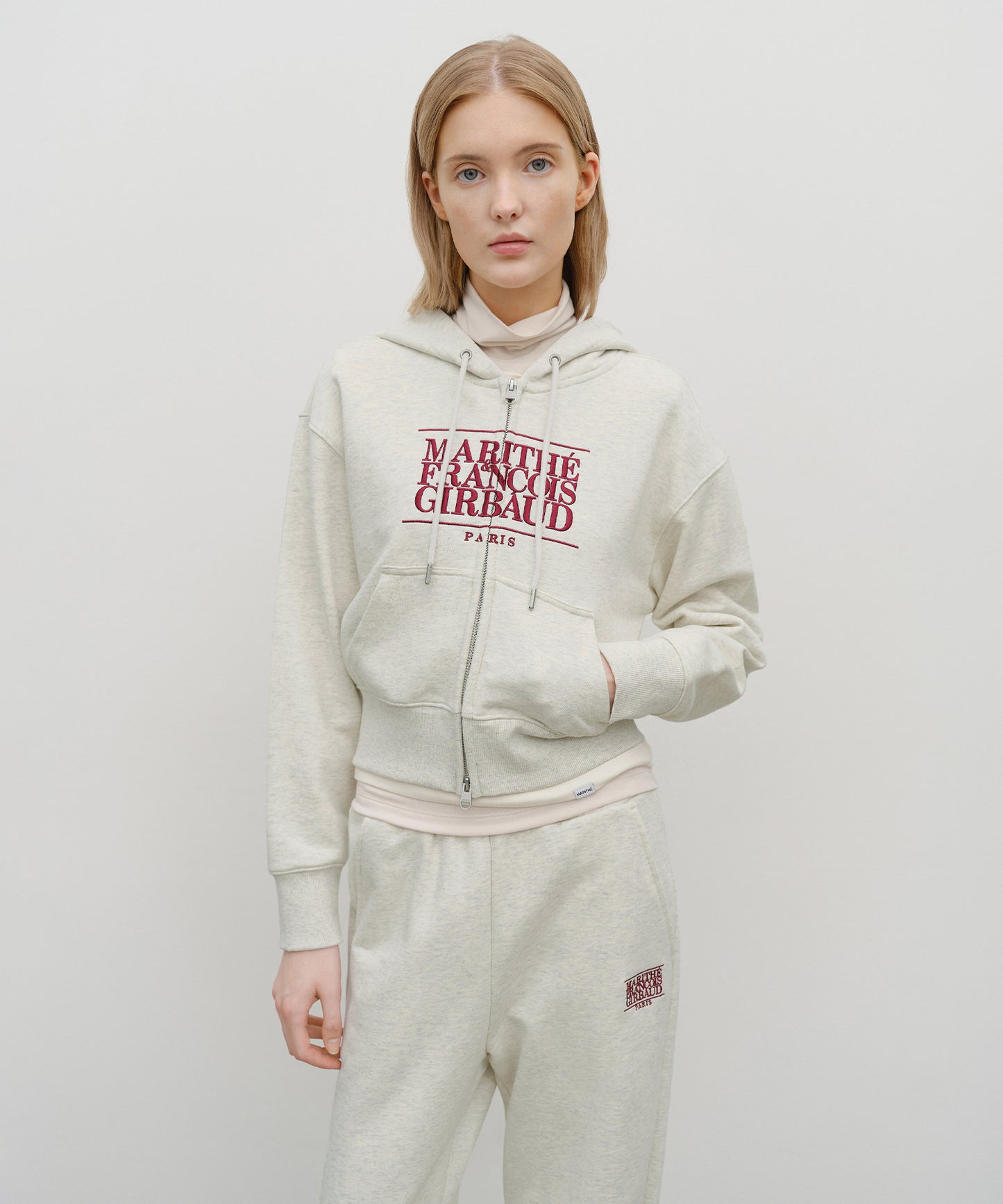 W EMBROIDERY CLASSIC LOGO CROP HOODIE ZIPUP oatmeal