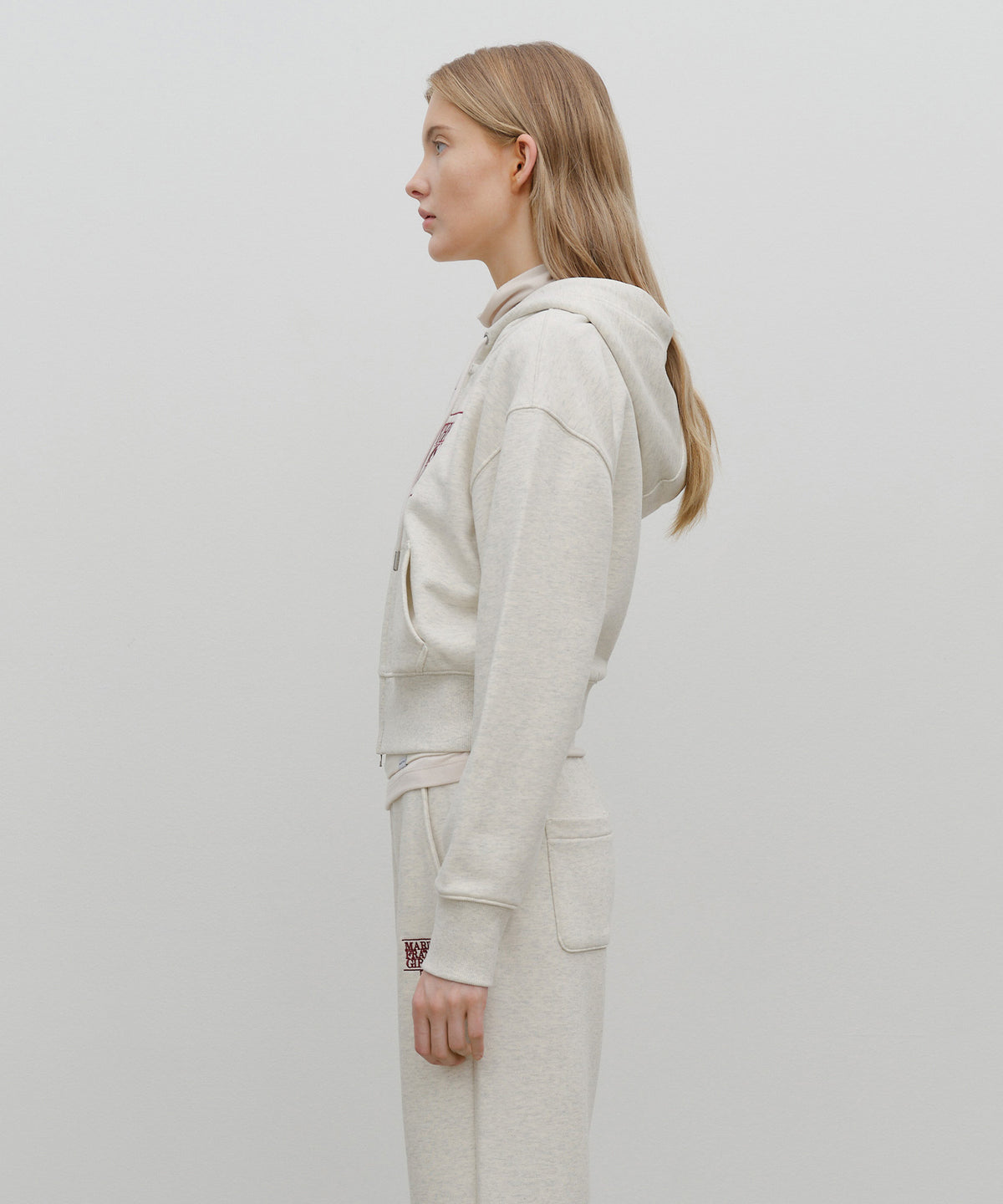 W EMBROIDERY CLASSIC LOGO CROP HOODIE ZIPUP oatmeal