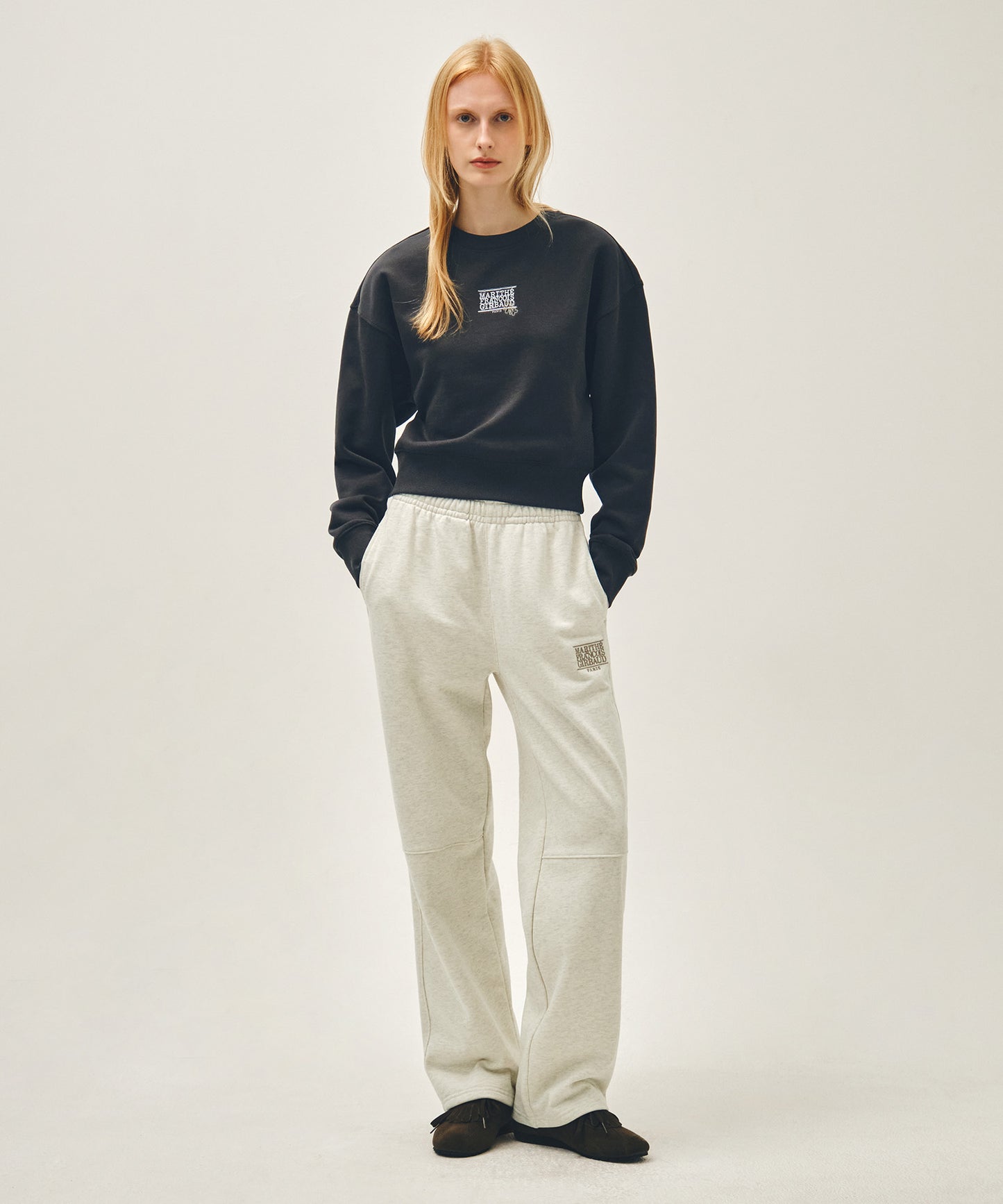 W FLOWER CLASSIC LOGO CROP SWEATSHIRT charcoal