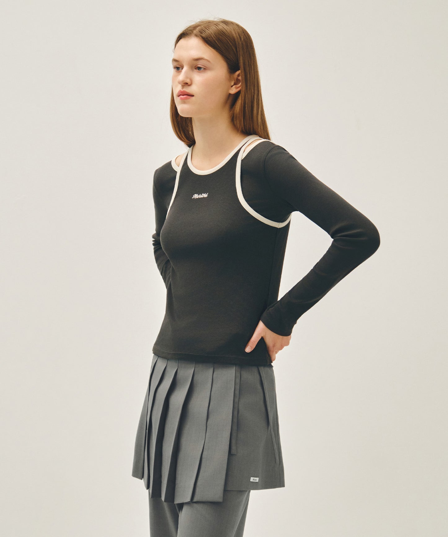 W SLEEVELESS LAYERED LONG SLEEVE TEE charcoal M