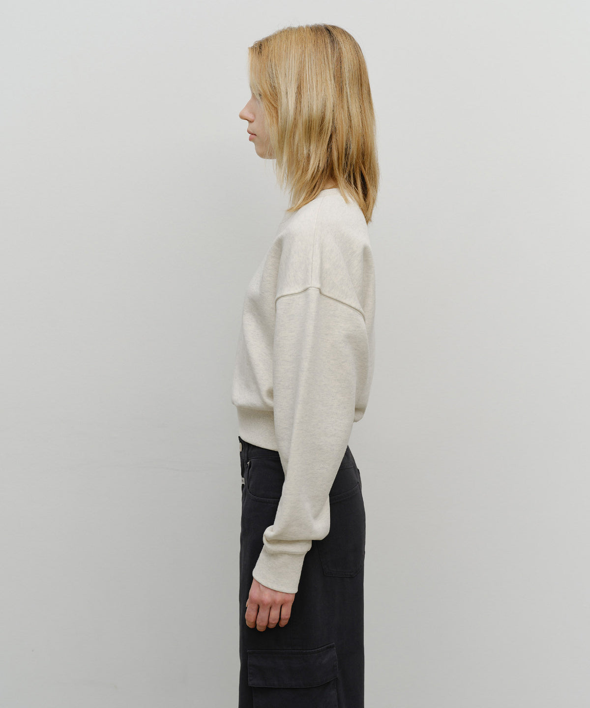 W SMALL CLASSIC LOGO CROP SWEATSHIRT oatmeal