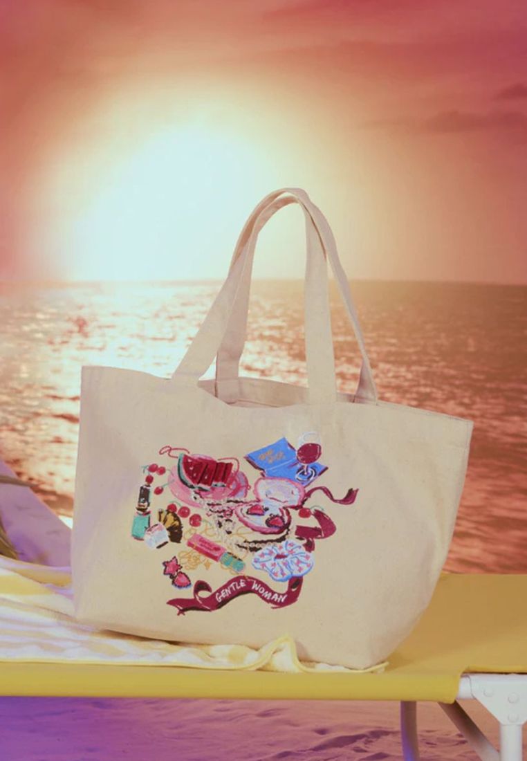 Powder Room Tote Bag