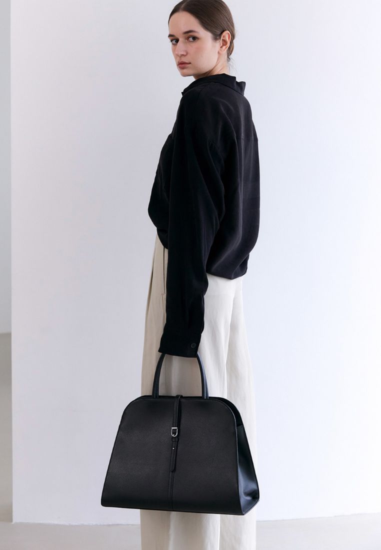 Blanc Large Black