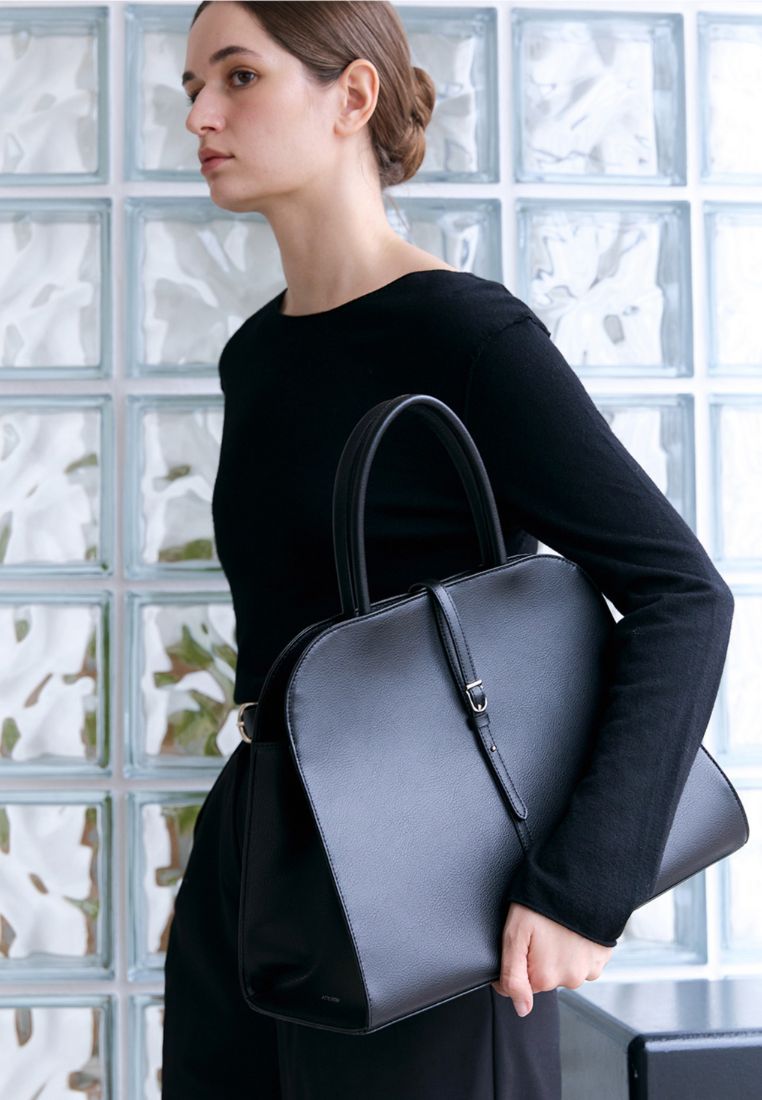 Blanc Large Black