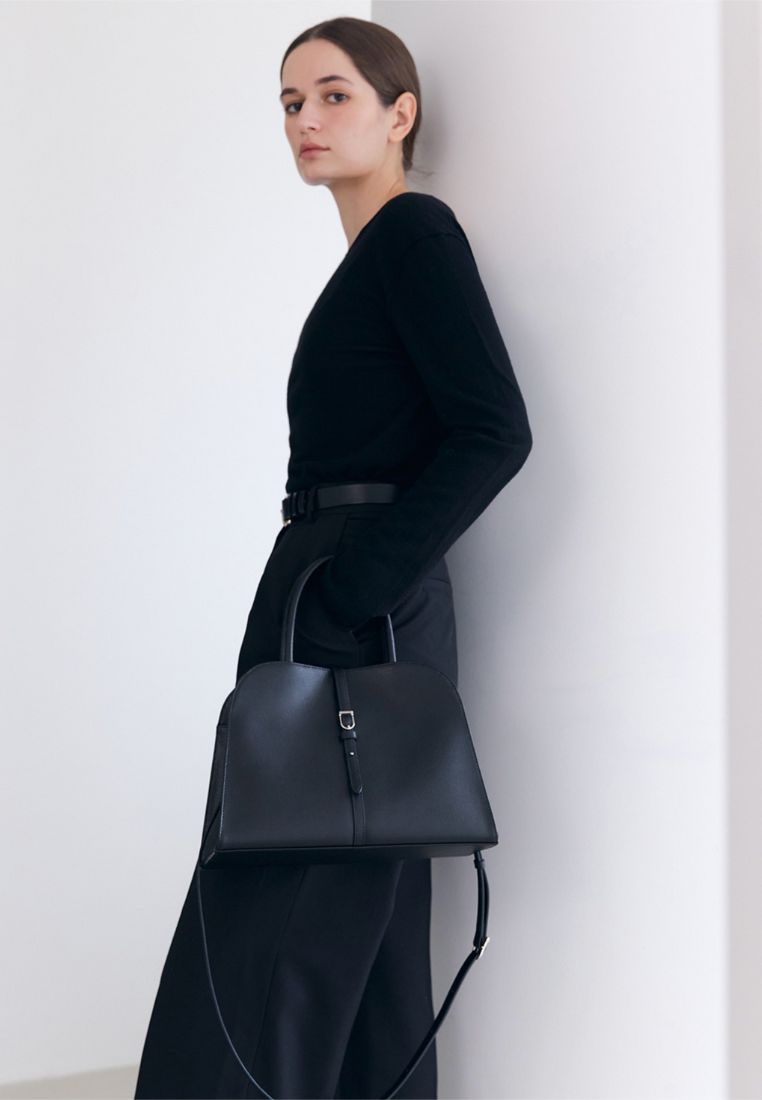 Blanc Medium Black