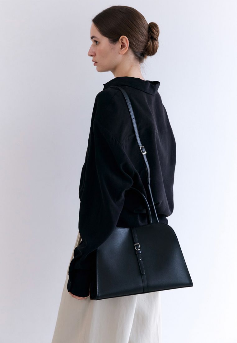 Blanc Medium Black