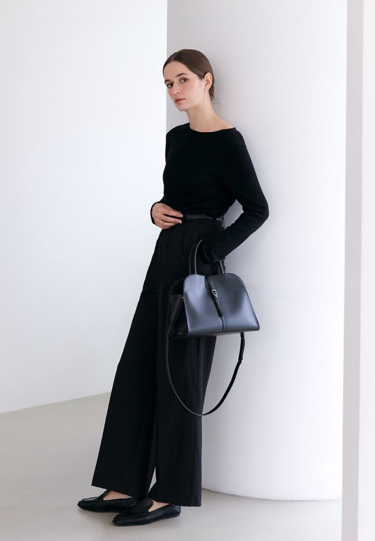 Blanc Medium Black