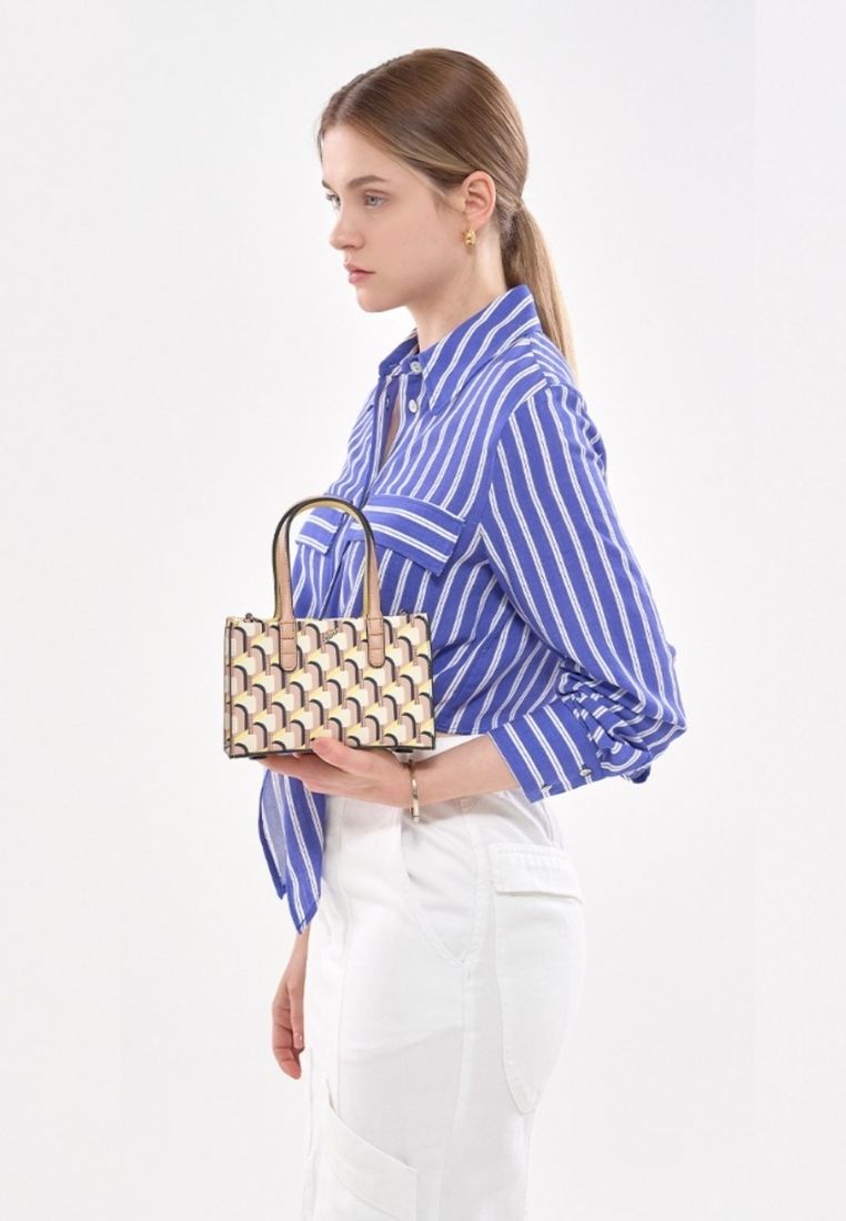 Cabas Monogram Day Tote Cream Butter SS