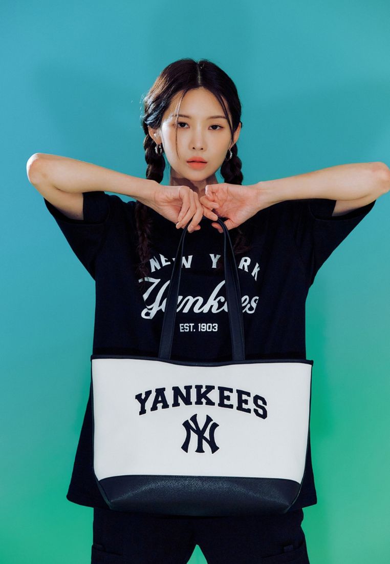 Varsity Basic Canvas L-Tote Bag NEW YORK YANKEES cream