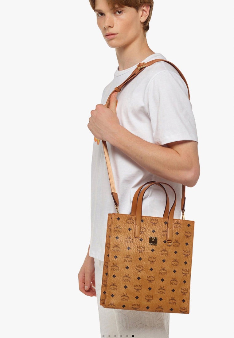 Medium Aren Tote in Visetos Cognac