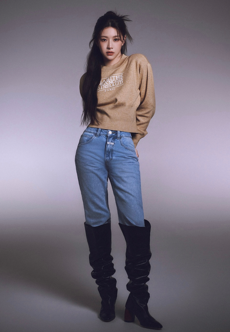 W Classic Logo Crop Knit Beige