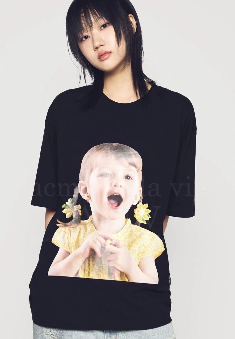 Flower Earrings Girl Baby Face Short Sleeve T-Shirt Black