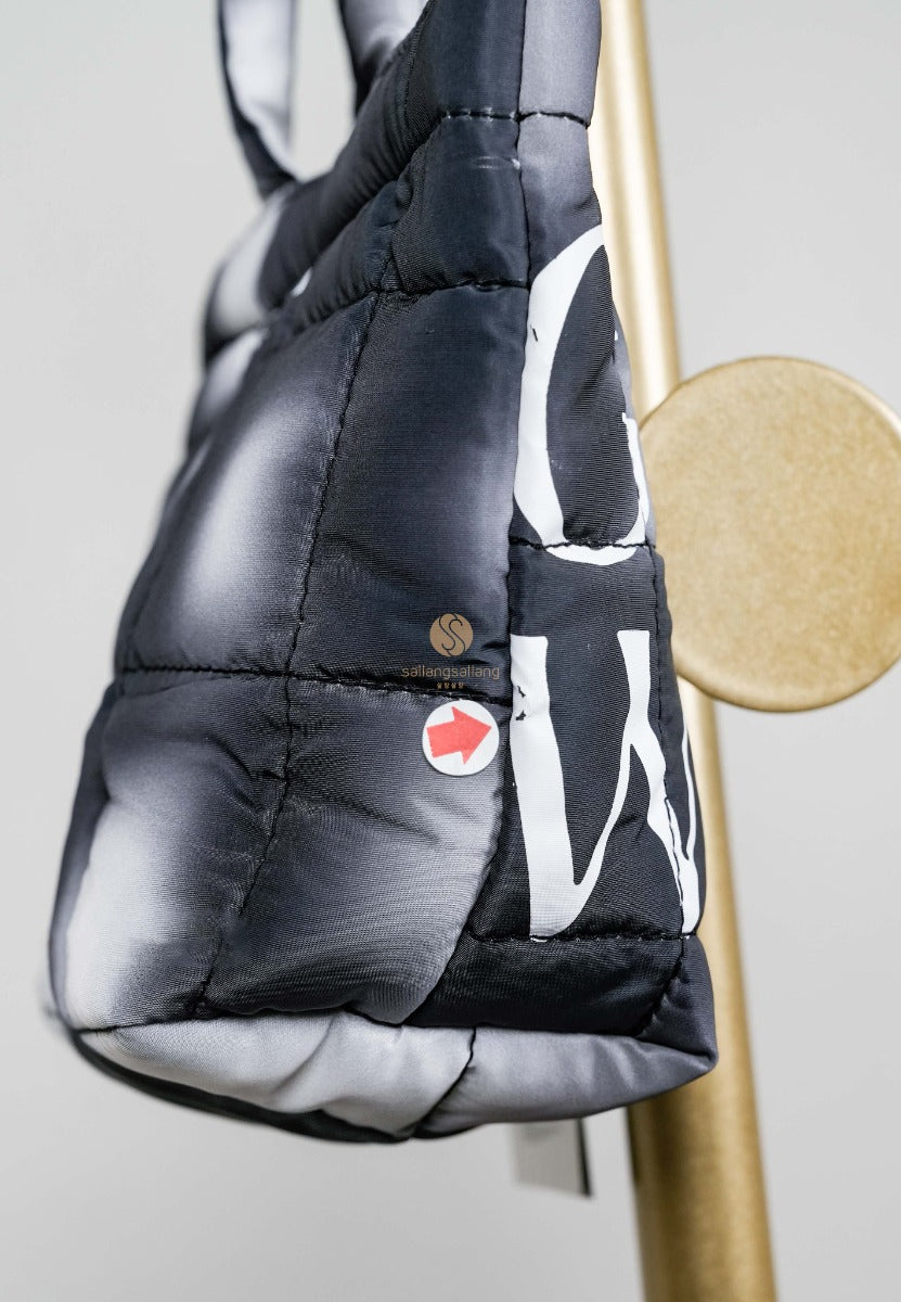 [DEFECT SALE 17] Black Ombre Small Puffer Bag