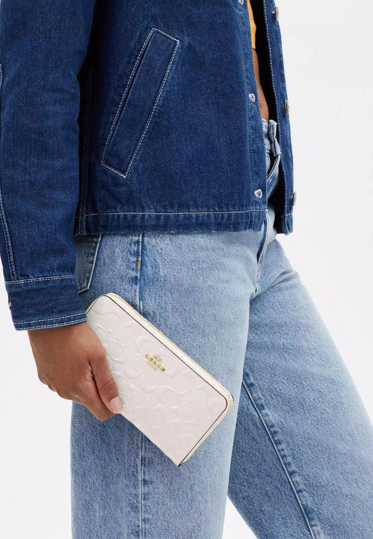 Long Zip Around Wallet In Signature Leather Gold Chalk