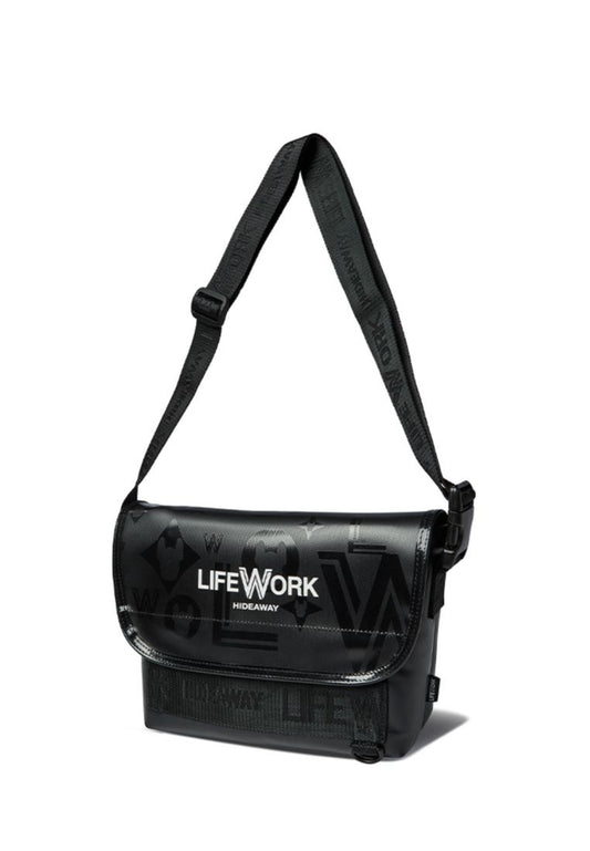 Logo Flap Top Messenger Bag Pattern Black