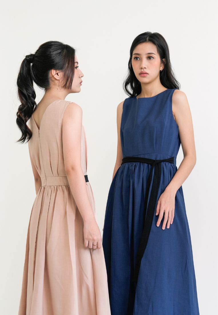 [MADE] Long Strap Dress Beige