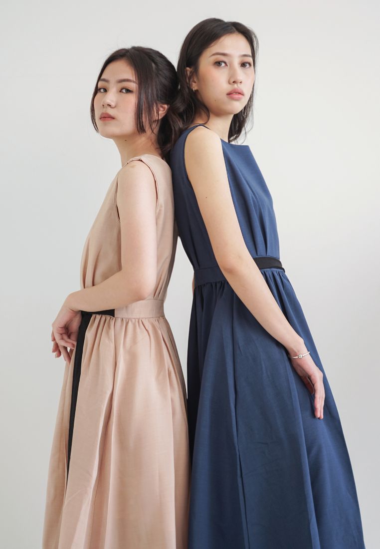 [MADE] Long Strap Dress Beige