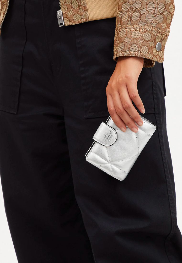 Medium Corner Zip Wallet With Puffy Diamond Quilting Metallic Silver