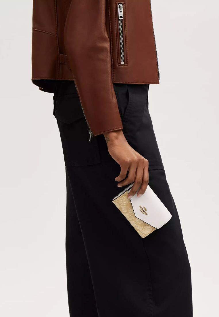 Mini Envelope Wallet With Strap In Signature Canvas Light Khaki Chalk