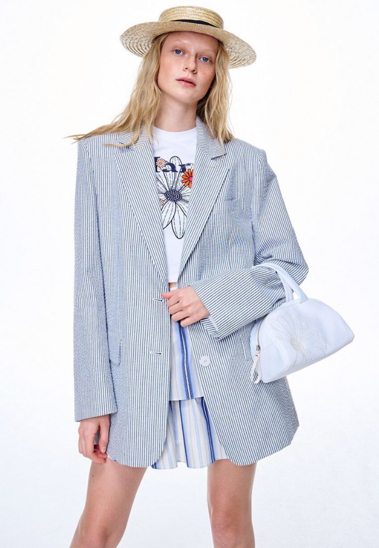 Mini Half Moon FlowerMardi Ivory White