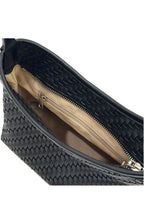 Vena Black