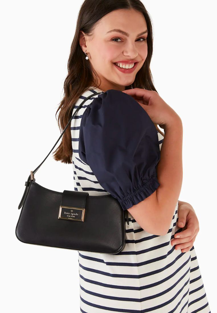 Reegan Small Shoulder Bag Black