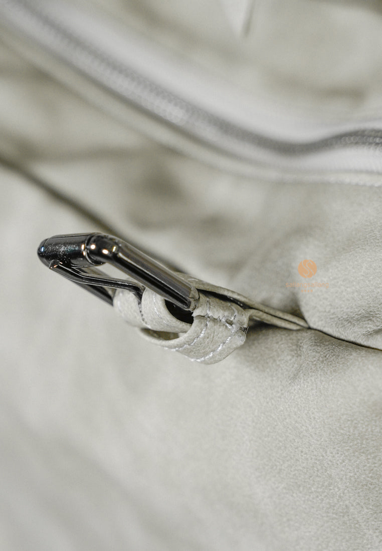 [DEFECT SALE 207] Pocket Utility Bag L - Vintage Ivory