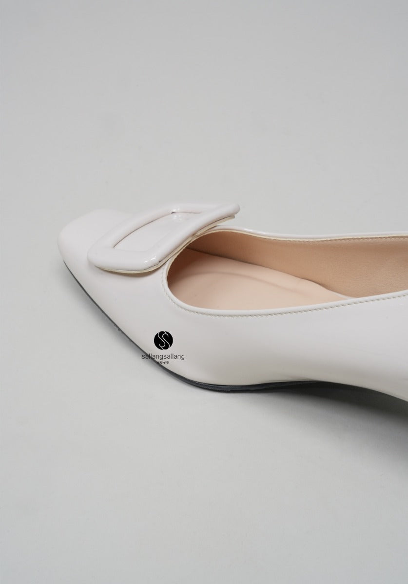 Proning Square Middle Heels IVORY