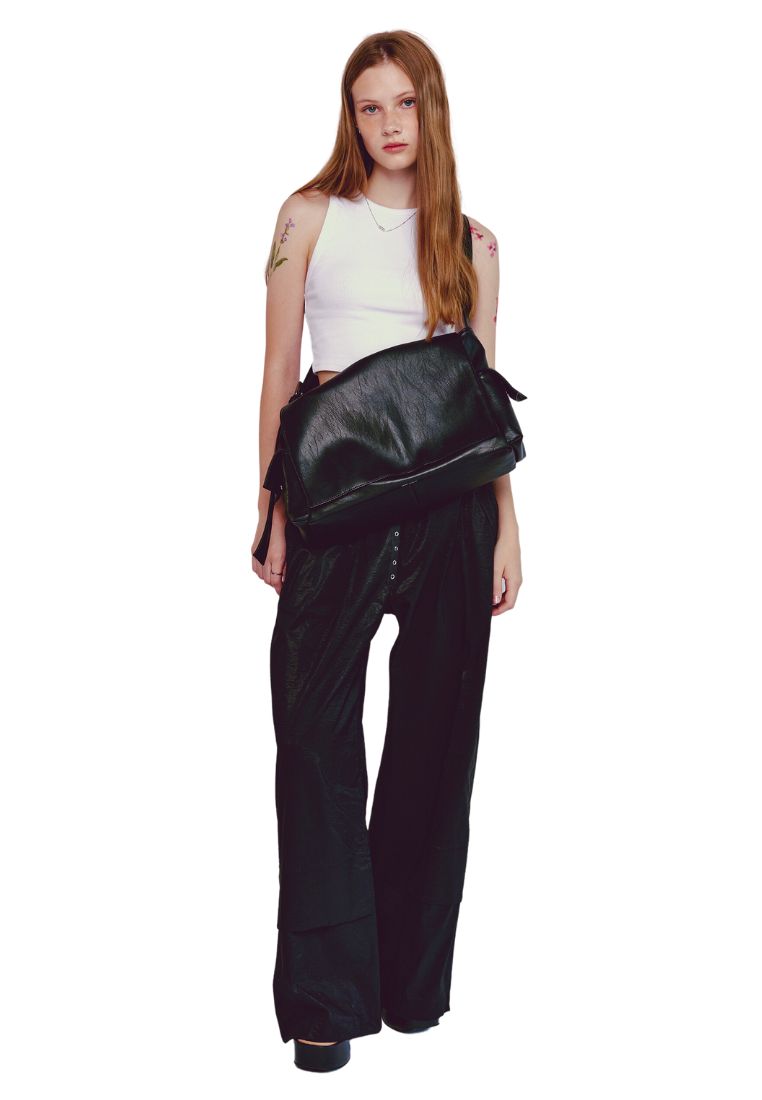 Side Pocket Messanger Bag L Nappa Black