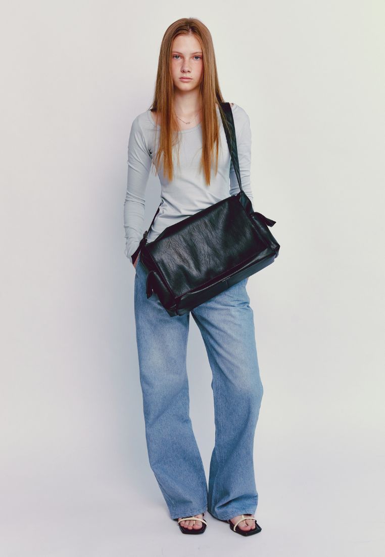 Side Pocket Messanger Bag L Nappa Black