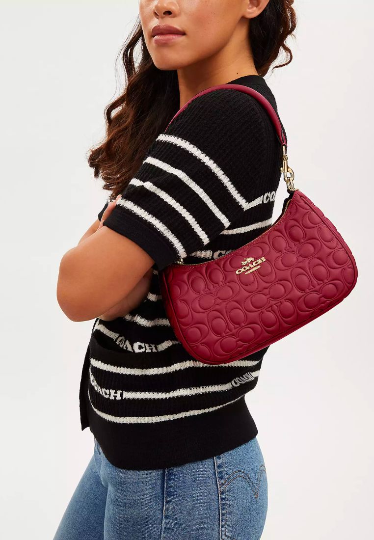 Teri Shoulder Bag In Signature Leather Cherry