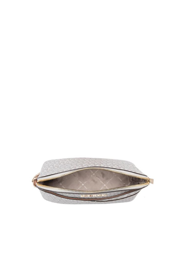 Jet Set Travel Medium Dome Crossbody Bag Vanilla